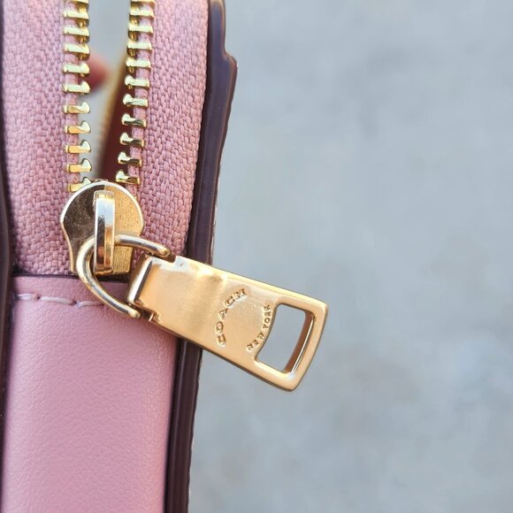 Coach Wallet - Picture 3 of 5